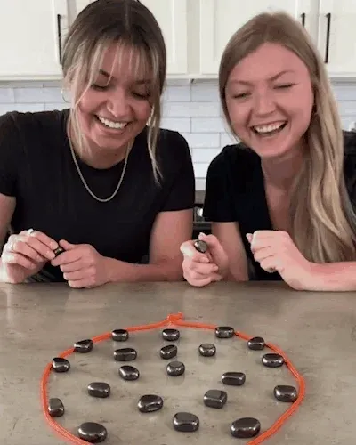 🎁 Desktop game: Magnetic effect chess set 🔥