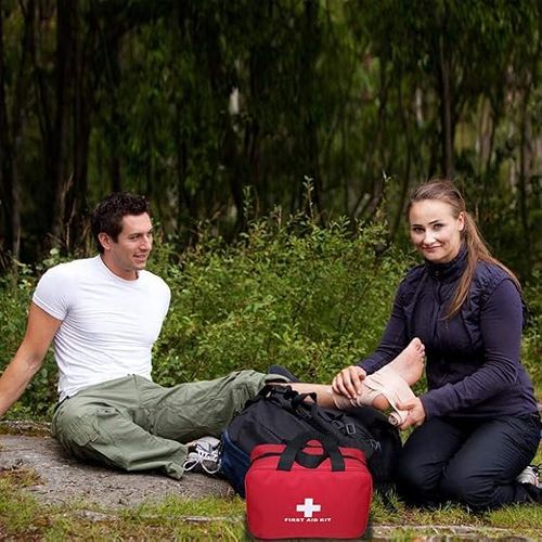 Red First Aid Kit, Empty Travel Rescue Bag, First Aid Kit, First Aid Kit, First Aid Kit, Suitable for Cars, Homes, Offices, Kitchens, Sports, Outdoors (Red, with Folder)