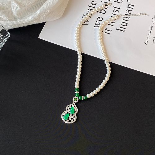 Ethereal Jadeite Pendant: Vintage Pearl Lariat with Gourd of Serenity - Refined High-Ice Grade Nephrite
