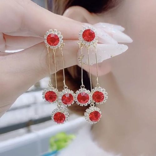 2025 New Fashion Diamond Tassel Earrings - Red Versatile Earrings with Silver Column, a Pair of Fashionable Personalized Jewelry