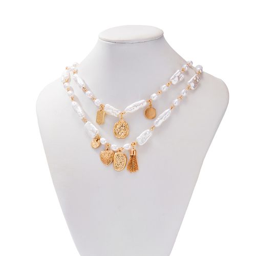 Baroque Irregular Pearl Necklace - Sexy & Stylish INS Metal Relief Heart Pendant | Chic Collarbone Jewelry for Fashion-Forward Looks