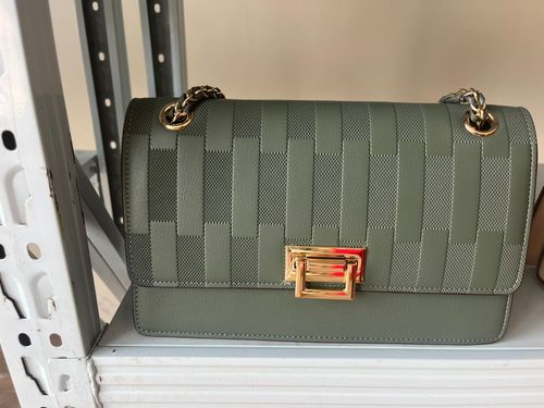 Ladies stylish handbag