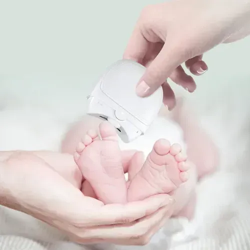 Electric nail clippers