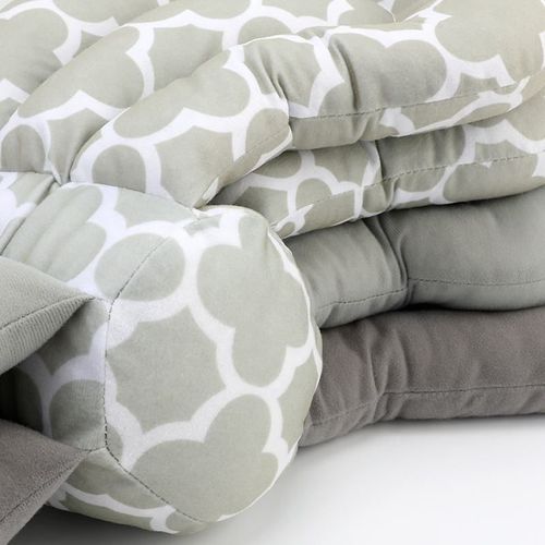 Factory - supplied breastfeeding pillows and maternity care pillows