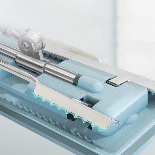 A kitchen floor mop that can absorb water and is suitable for both dry and wet use.