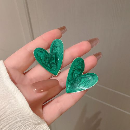 Vintage-inspired high-end flower stud earrings, understated luxury, niche style, versatile women's earrings with tassel design.