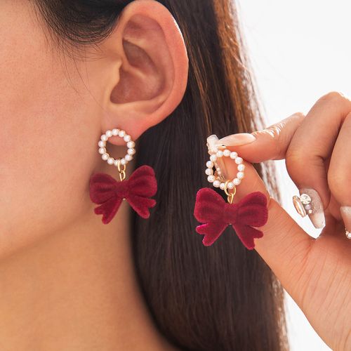 Fresh and elegant fabric earrings with colorful pearls, sweet beaded tassels, and tulip flower earrings.