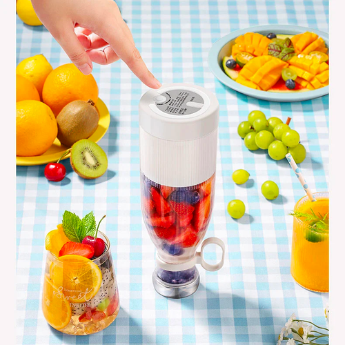 😍LIMITED SALE‼️BUY ONE GET ONE FREE🤩Fresh Juice - Portable Blender