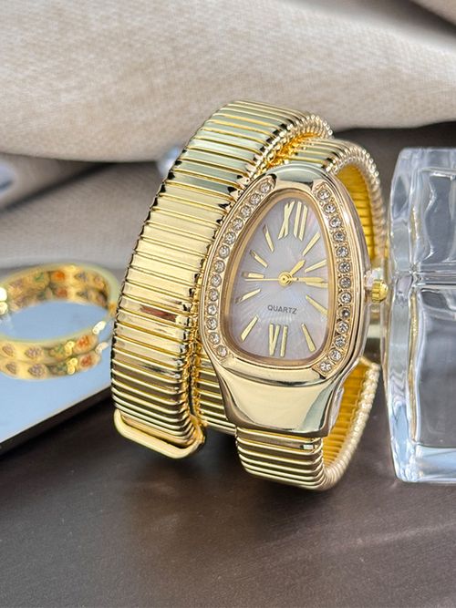 Snake-shaped bracelet quartz watch