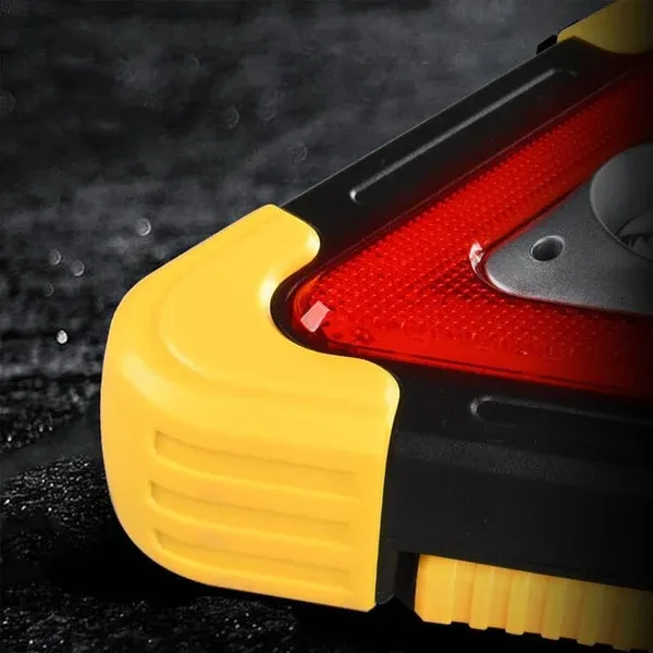 3-IN-1 solar emergency triangle warning light at the roadside