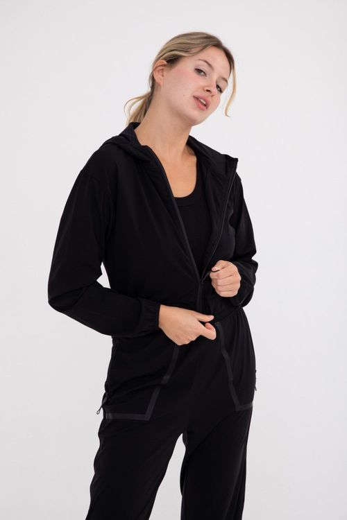 MONO B Graphene-Blend Cropped Active Jacket