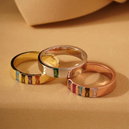 Bague familiale personnalisée avec 1 à 8 pierres de naissance pour mère et grand-mère