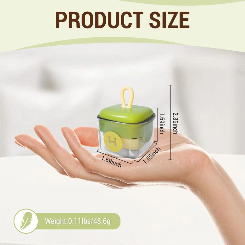 🎉 Buy 1 Get 1 FREE--Reusable Mini Lint Remover Roller🔥