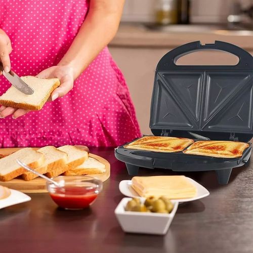 2 Slice Grilled Cheese Maker with Non-stick Flat Plates