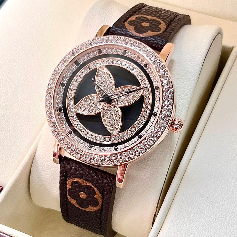 SPECIALIZING IN HIGH-QUALITY WOMEN'S WATCHES⌚, four-leaf clover watches, lucky old flowers, light luxury and versatile, fashionable and noble temperament