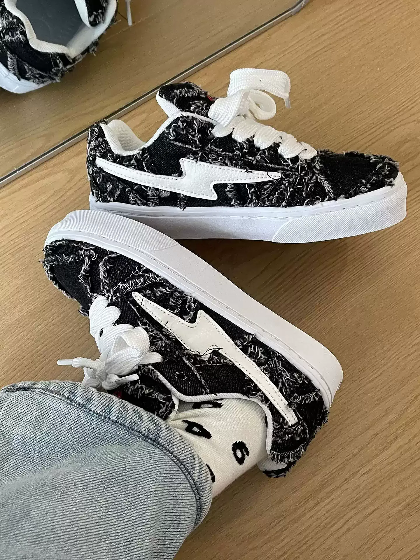 American trendy hip-hop sneakers