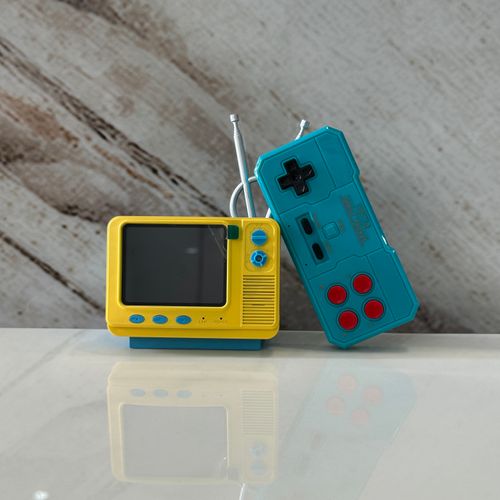 Vintage Family Game Console, 2.8" IPS Screen, Low Voltage Charging, Compact Design, With Game Cables | Game Night Gadget, Cool Unique Gift, Christmas Gift for Teen Boys
