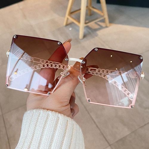 New Fashion Oversize Gradient Sunglasses For Women Vintage Alloy Chain Frame Rivet Square Sun Glasses Female Elegant Shades