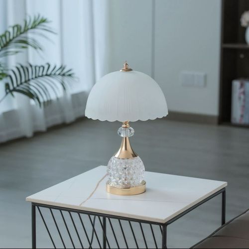 2025 New Design European Luxury High-End Table Lamp with Adjustable Brightness Decorative Lighting