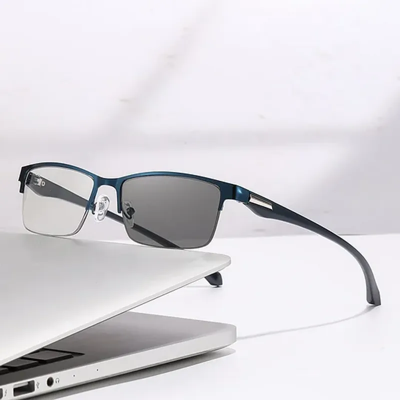 Ultra-Light Multi-Focal Photochromic Reading Glasses