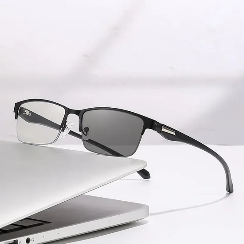 Ultra-Light Multi-Focal Photochromic Reading Glasses