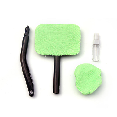 Automotive microfiber window cleaning brush tool 2: Washable and reusable cloth pad head made of durable plastic material.