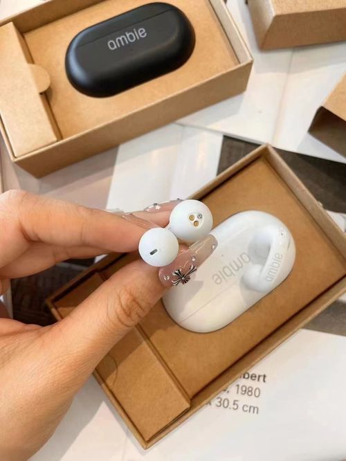 Hot Selling Ear Hook Ear Clip Earphone HIFI Stereo Wireless Headphones Outdoor Sports Waterproof Headset Ambie