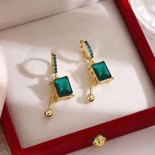 French Vintage Style Emerald Square Diamond Earrings Light Luxury High-End Niche Jewelry Exquisite Fashionable Pendants Charms