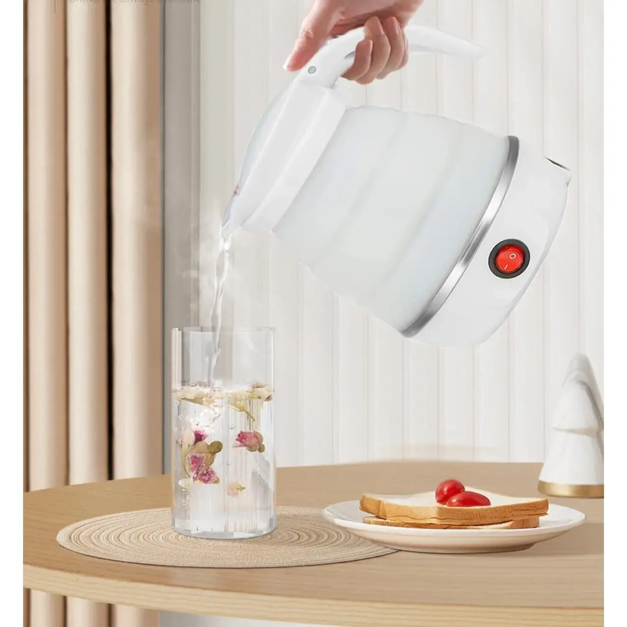 Travel Foldable Electric Kettle Collapsible Silicone Water Heater 0.6L Safe Portable for Trip and Camping