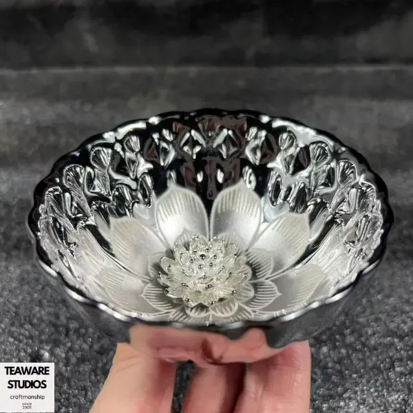 Light-Charged Luminous Silver Lotus Ceramic Teacup with Gift Box - Glow in the Dark Master Cup