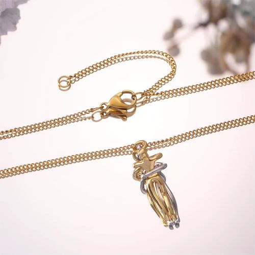 Couple Hot Sale Stylish Hug Pendant Necklace