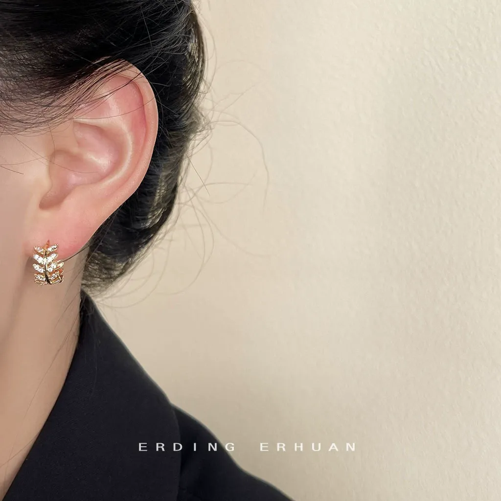 Micro-Paved Zircon Wheat Ear Stud Earrings – Elegant & Versatile 14K Gold-Plated Earrings with Silver Posts