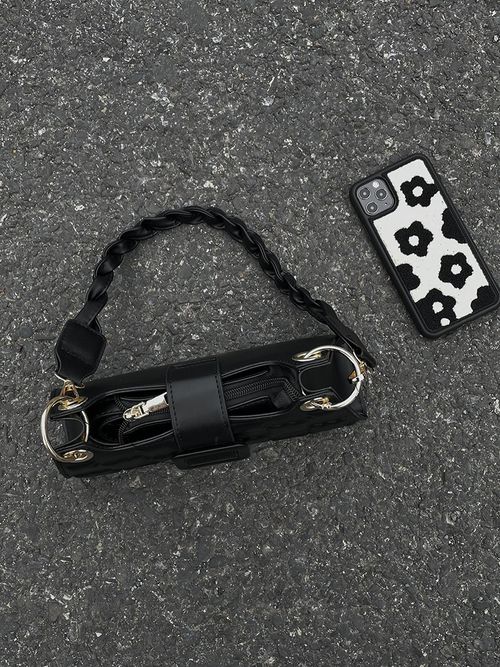 Simple square embossed design black underarm bag for girls commuting crossbody handbag