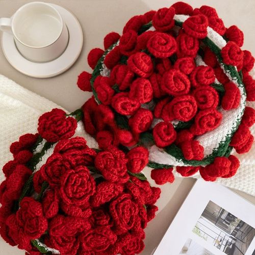 110cm Rose Bouquet Blanket - 68 Roses Bouquet Throw - Valentine's Gift for Her