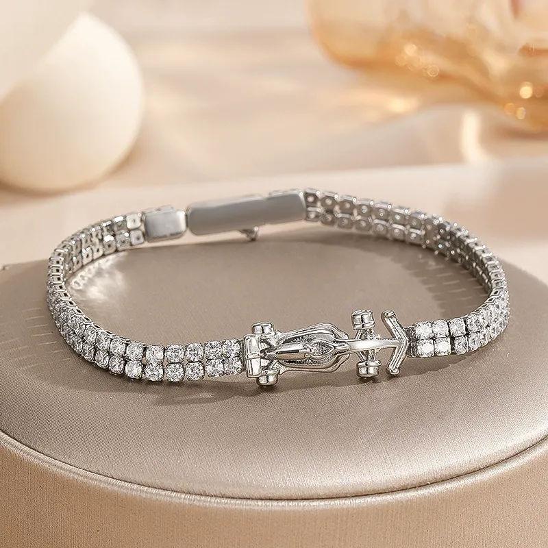 High-end Racing Inspired Minimalist Bracelet - Fashionable Versatile Women's Jewelry