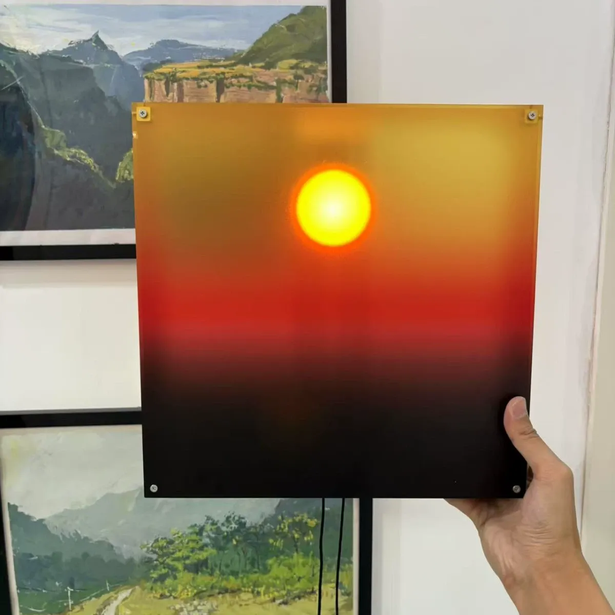Rising Sunset Mood Light Wall Lamp - Gift for Friends  T-C charging