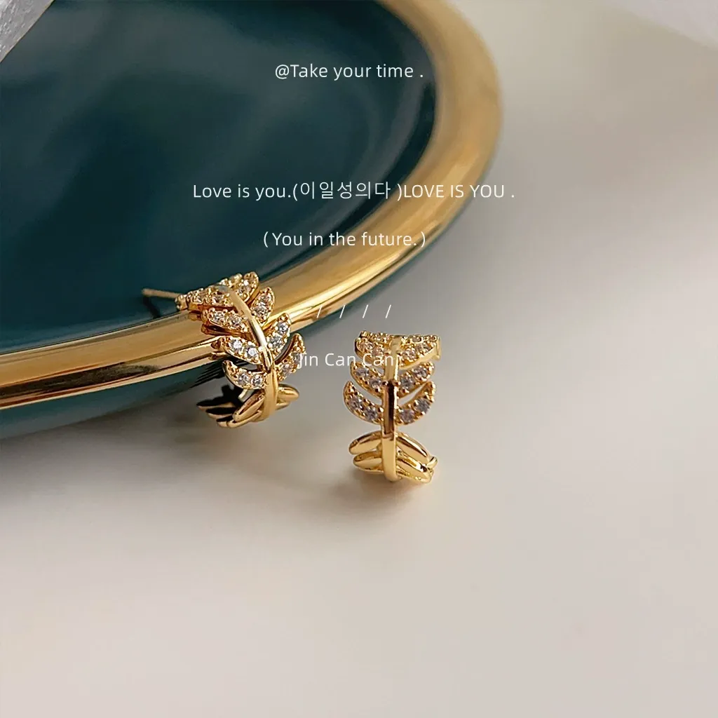 Micro-Paved Zircon Wheat Ear Stud Earrings – Elegant & Versatile 14K Gold-Plated Earrings with Silver Posts