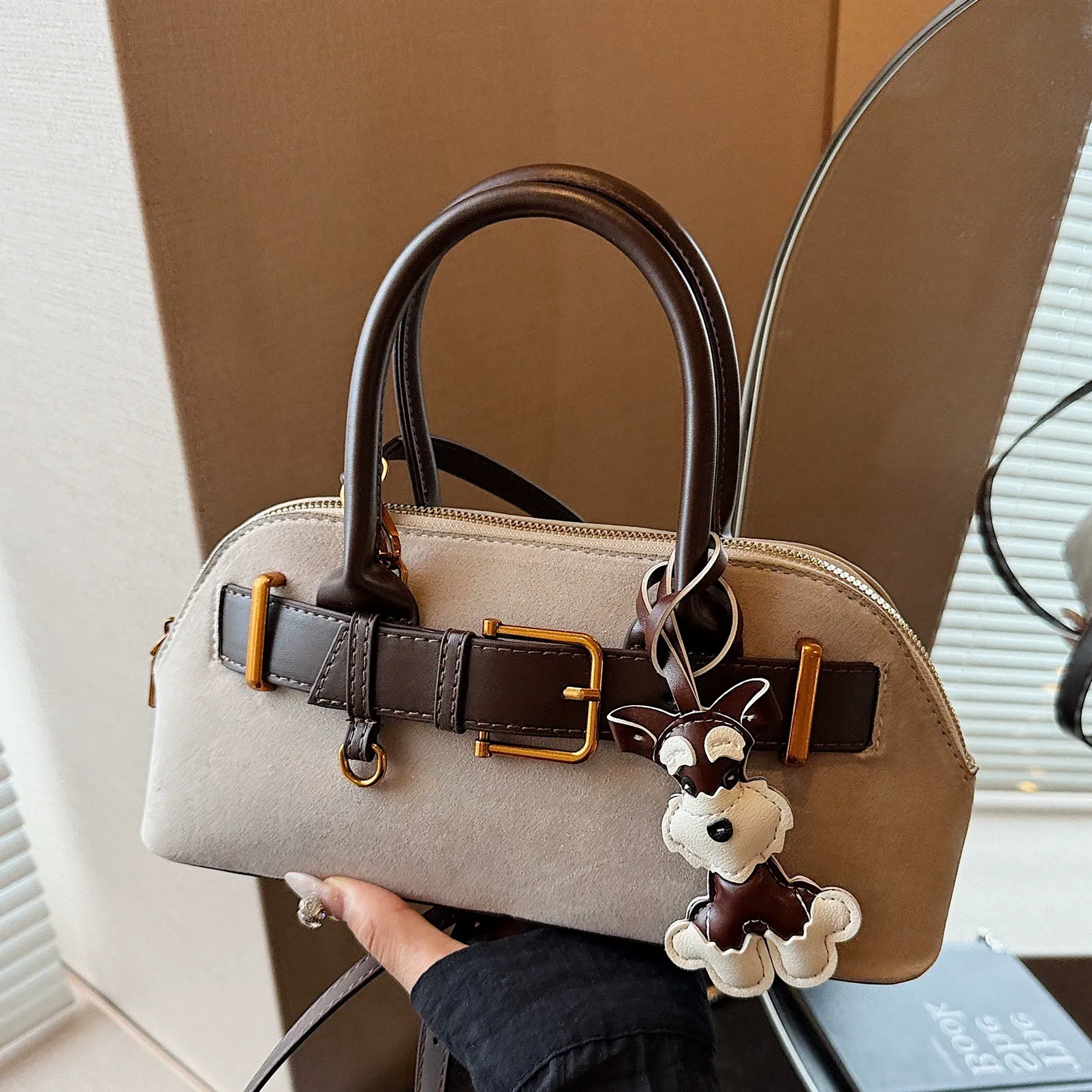 Frosted Shell Hobo Bag in Contrast Colors - 2025 New Arrival, Luxury Small-Batch Designer Handbag (Tote & Crossbody)