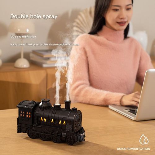 Retro Locomotive Ultrasonic Aromatherapy Diffuser with Dual Mist Outlets & Flame Effect