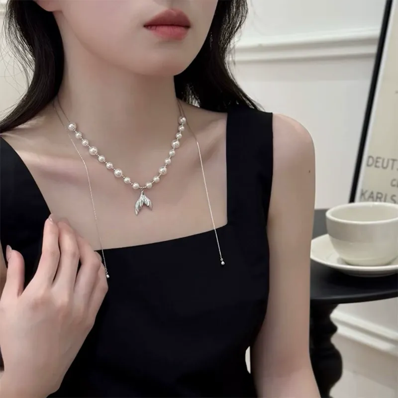 French Niche Design Fishtail Pearl Necklace  Elegant and Fashionable Multi-Way Layering Collarbone Chain with a High-End Feel