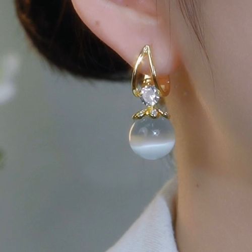French Light Luxury Micro-Set Pearl Earrings – Fashionable, Versatile, Elegant, Exquisite, and High-End Ear Accessories