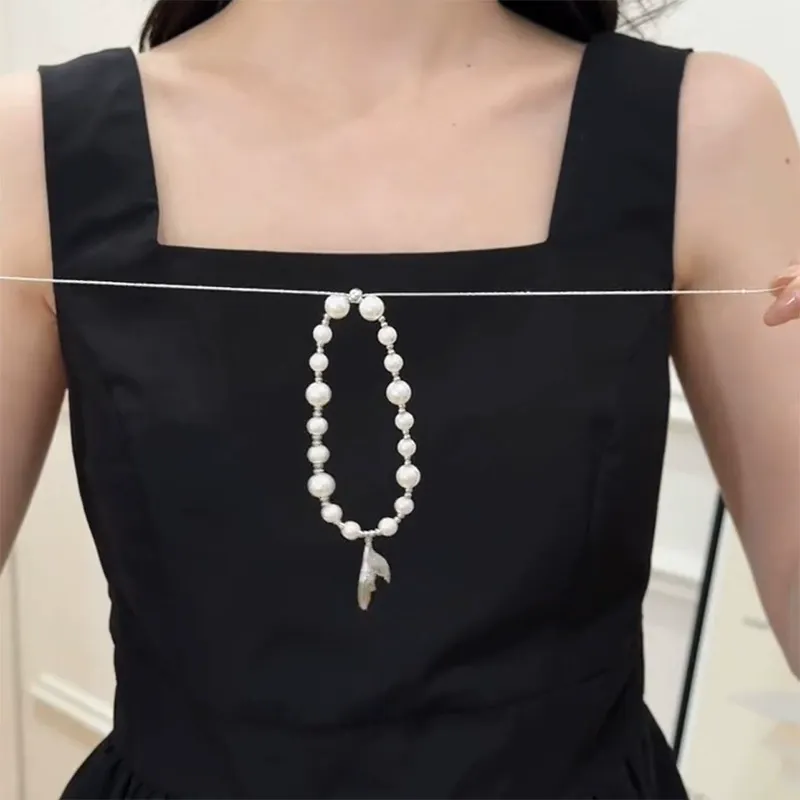 French Niche Design Fishtail Pearl Necklace  Elegant and Fashionable Multi-Way Layering Collarbone Chain with a High-End Feel
