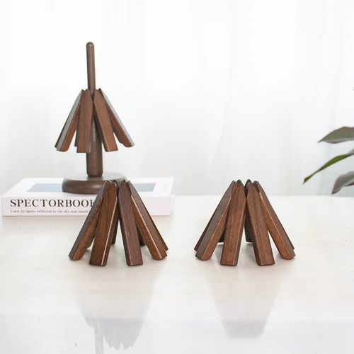 Creative Christmas Trivet Set – Tree-Shaped Coasters & Placemats