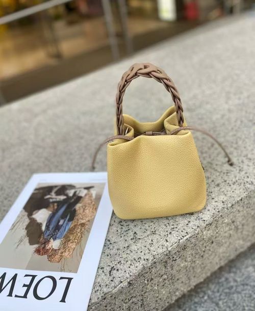New Arrival Korean Minimalist Dumpling Bag – Woven Handle Bucket Bag Premium Elegant Crossbody Bag