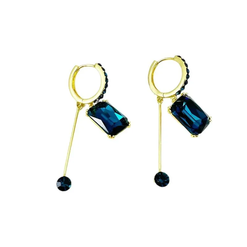 Blue Square Crystal Earrings – Elegant Light Luxury  Unique & Minimalist Ear Clips