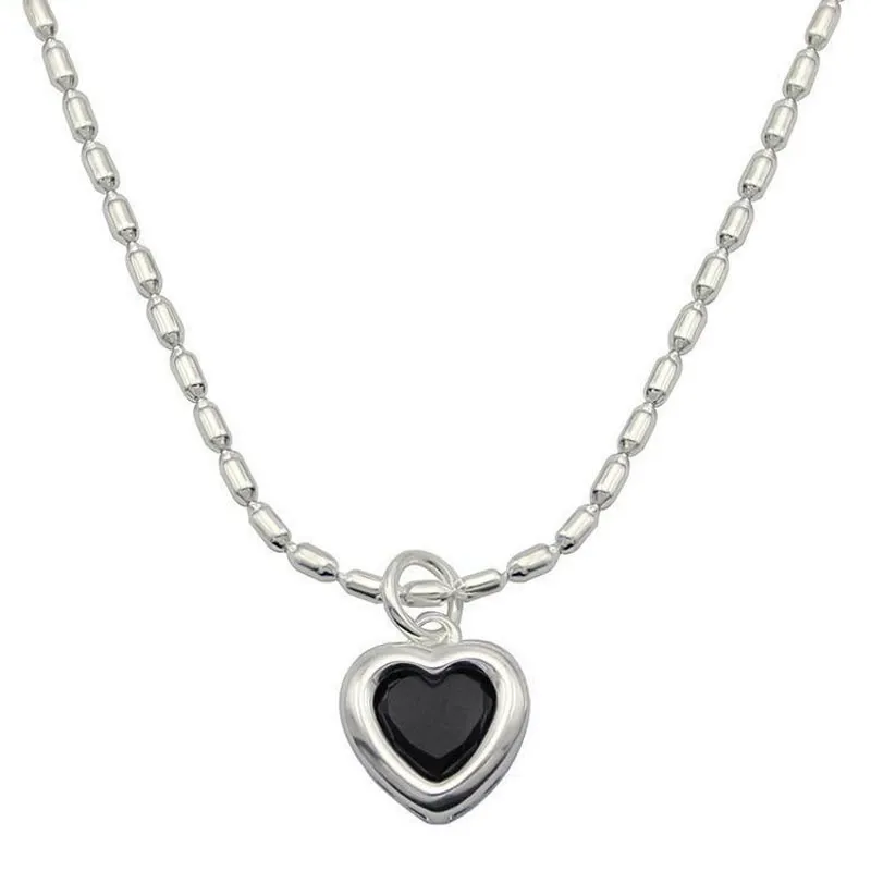 Vintage Fashion Heart S925 Sterling Silver Collarbone Chain - Sweet Love Pendant Necklace with Unique Design
