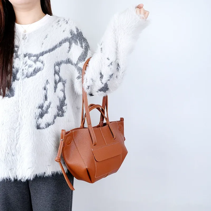 Handheld Tote Bag - French-Inspired Chic Niche 2025 Fashion Shoulder Bag, Versatile Spacious Commuter Ladies Underarm Purse