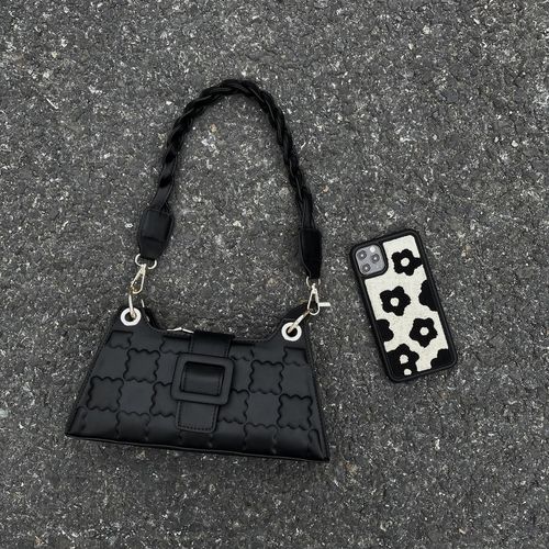 Simple square embossed design black underarm bag for girls commuting crossbody handbag