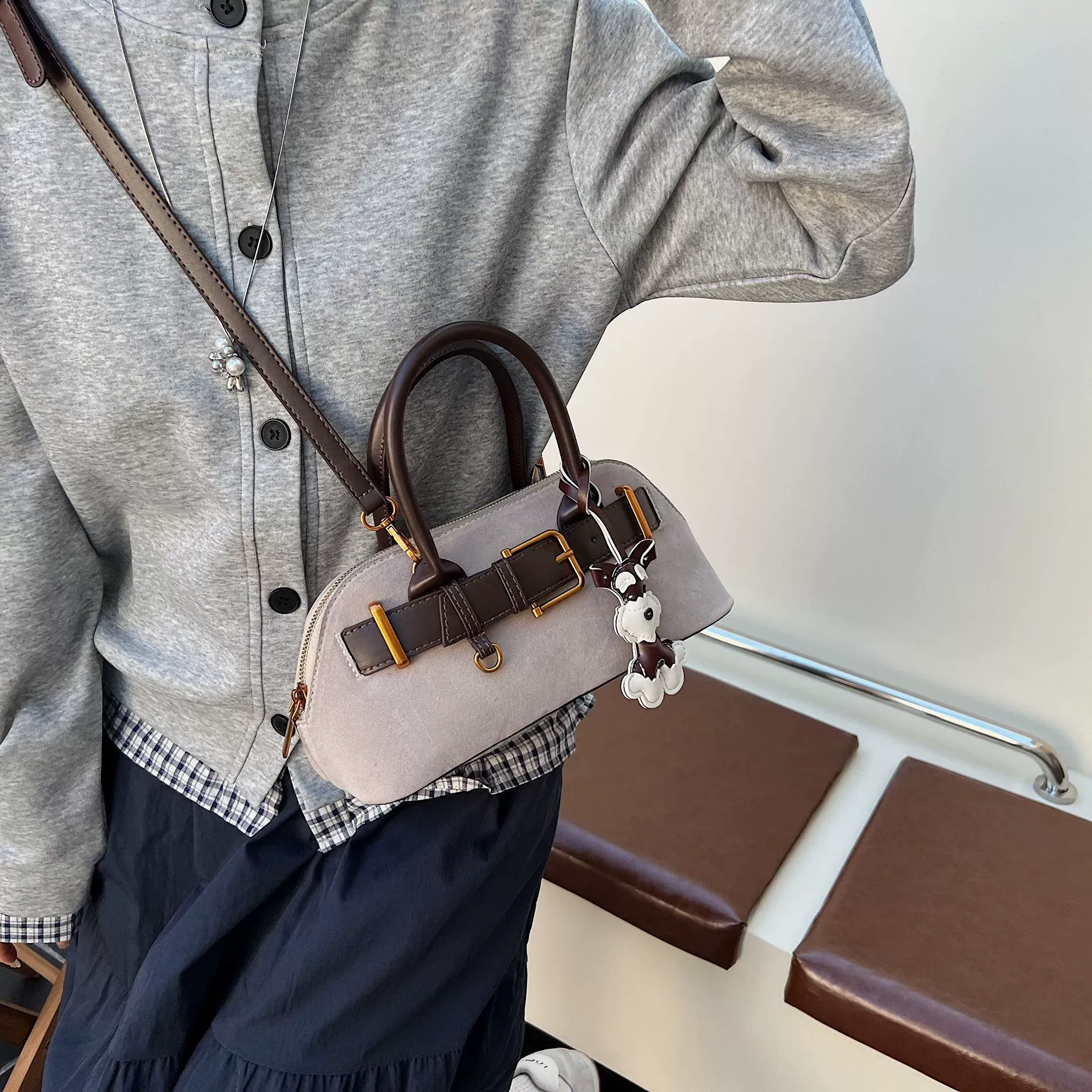Frosted Shell Hobo Bag in Contrast Colors - 2025 New Arrival, Luxury Small-Batch Designer Handbag (Tote & Crossbody)