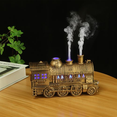 Retro Locomotive Ultrasonic Aromatherapy Diffuser with Dual Mist Outlets & Flame Effect